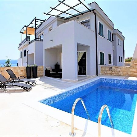 Apartment Bol A6 With Pool From 45 Eur Per Person Kültér fotó